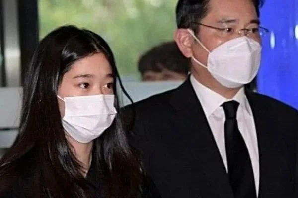 三星最小继承人!顶配人生颜值爆表,这才是真名媛? 三星最小继承人!顶配人生颜值爆表,这才是真名媛?