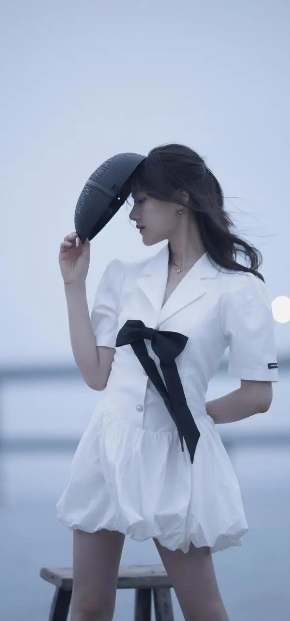 “最美小花”任敏最新美图 “最美小花”任敏最新美图