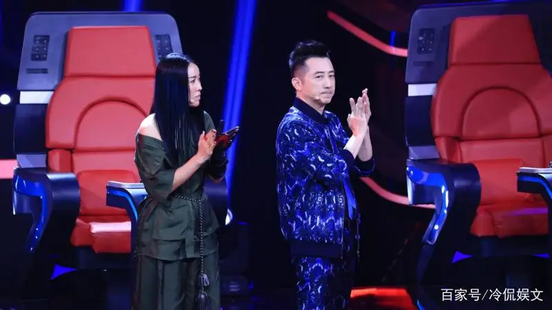 水木年华登台演出,却被23岁评委嘲讽,应了张学友当年说的什么? 水木年华登台演出,却被23岁评委嘲讽,应了张学友当年说的什么?