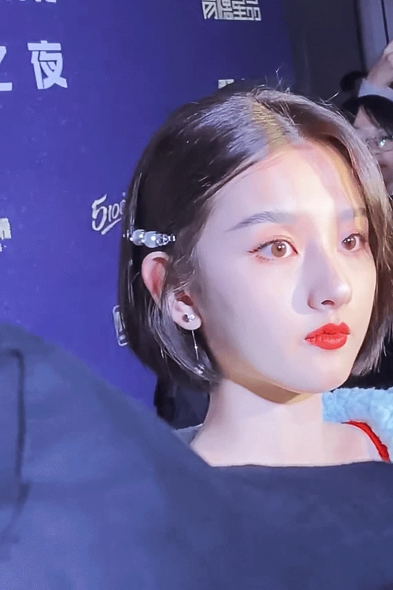 宋祖儿:果然是从小美到大的 宋祖儿:果然是从小美到大的