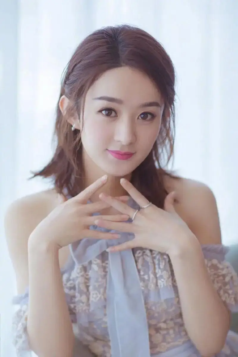 暖宝女神赵丽颖