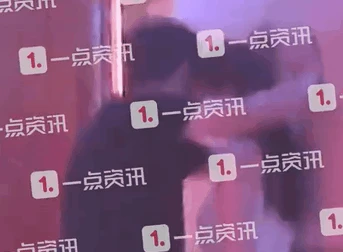 王岳伦官宣离婚18小时，更多猛料爆出，网友：你俩撕，苦了她