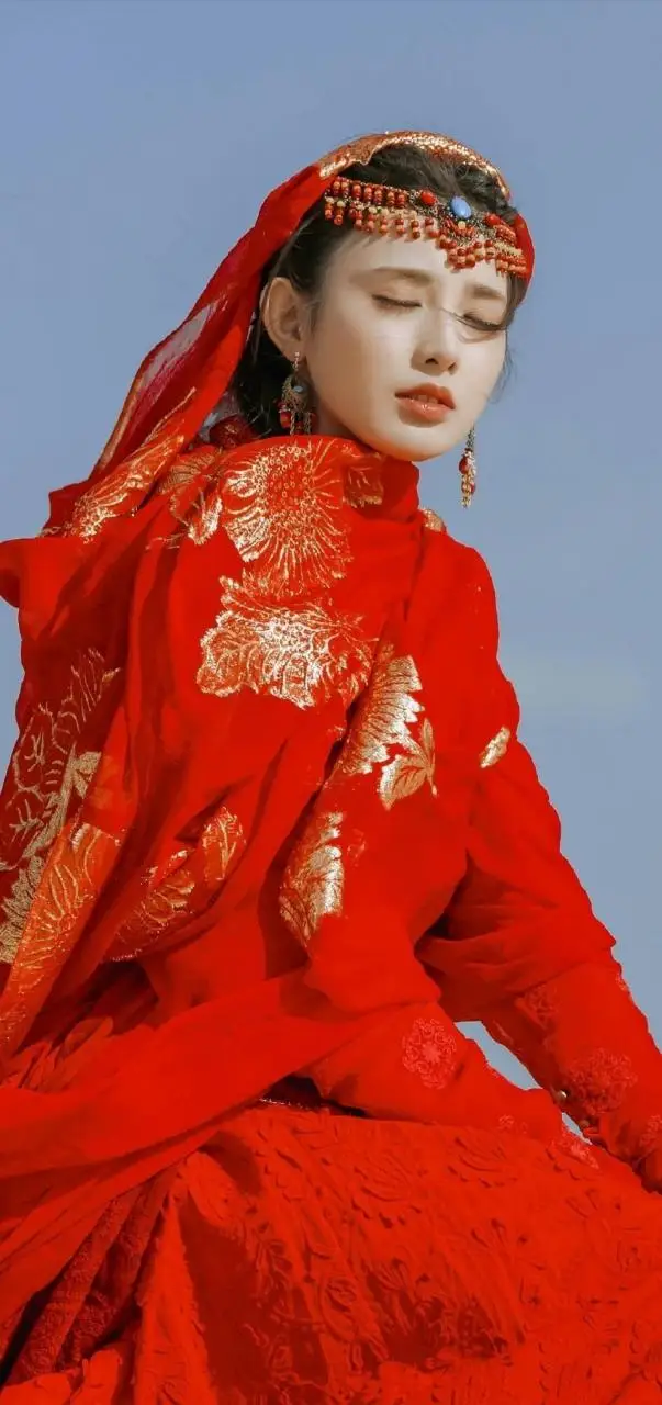 最美红衣——彭小苒 最美红衣——彭小苒