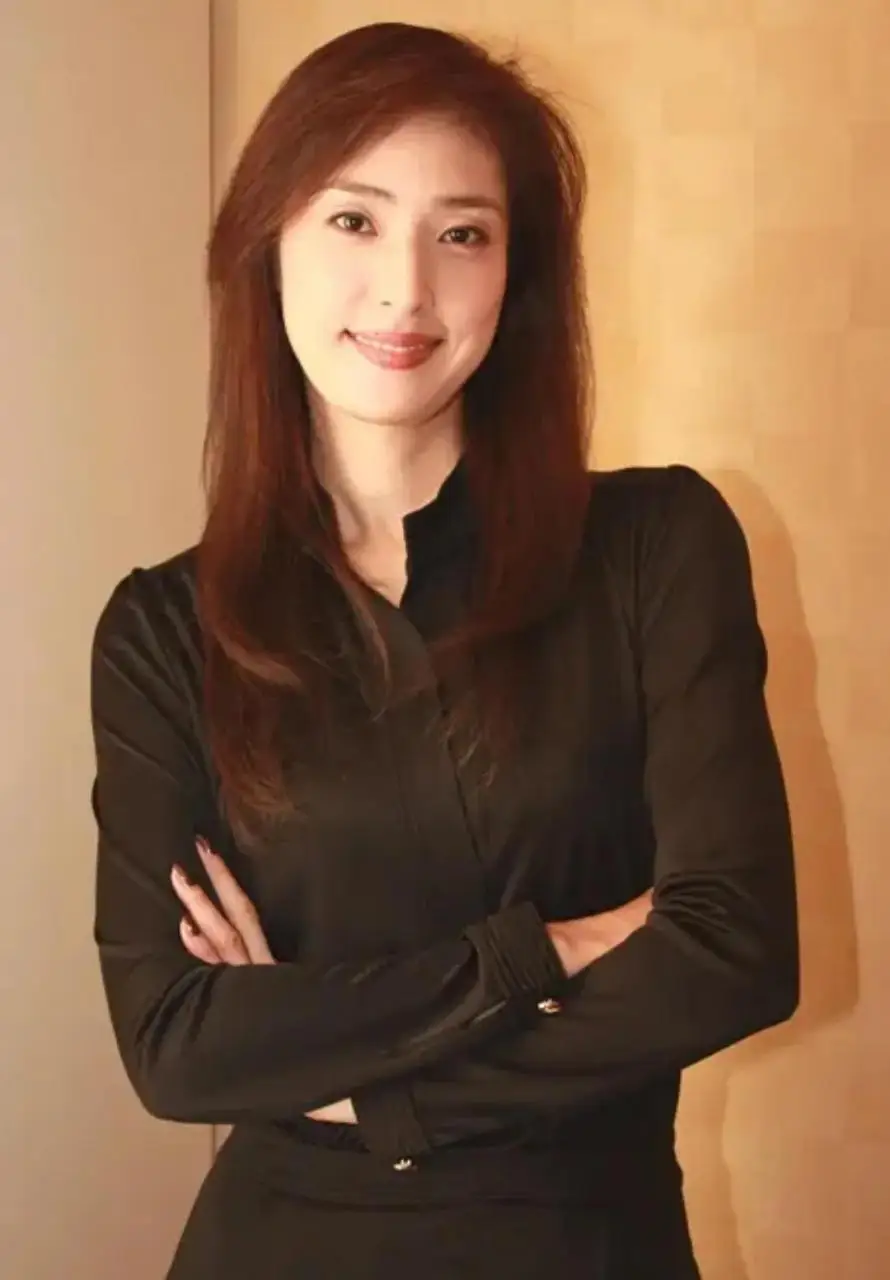女王型日本女艺人天海祐希