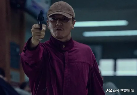 《误杀2》管道里面的鬼脸是什么?是怎么发现特警没死的? 《误杀2》管道里面的鬼脸是什么?是怎么发现特警没死的?