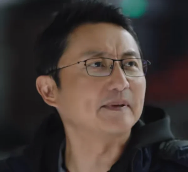 《超越》又有两个实力派上线，张国强老了很多，涂松岩也是剧抛脸