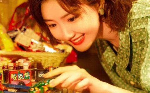 邻家姐姐的毛晓彤