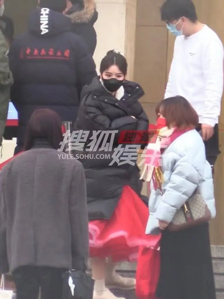 2022虎年央视元宵晚会录制 金晨毛晓彤魏翔等现身 2022虎年央视元宵晚会录制 金晨毛晓彤魏翔等现身