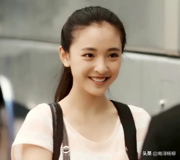 《人世间》里的少年组,这才叫灵气,打脸了多少大龄扮嫩的演员 《人世间》里的少年组,这才叫灵气,打脸了多少大龄扮嫩的演员