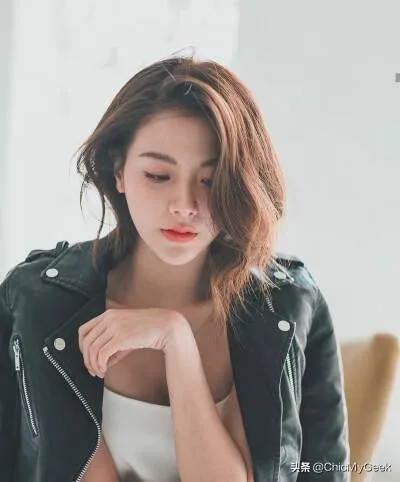 《初恋这件小事》12年前的丑小鸭如今成泰国新一代女神 《初恋这件小事》12年前的丑小鸭如今成泰国新一代女神