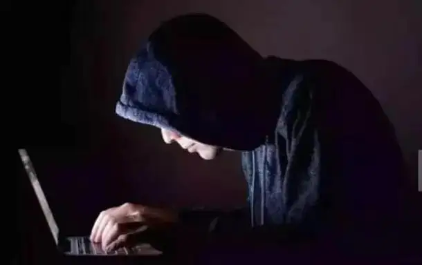 赵丽颖状告00后女大学生背后,用实际行动给键盘侠上一课 赵丽颖状告00后女大学生背后,用实际行动给键盘侠上一课