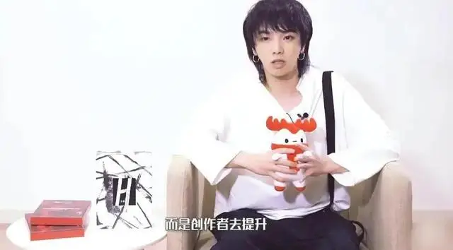 做音乐不迎合大众迎合谁?华晨宇和张艺兴还在给自己找理由 做音乐不迎合大众迎合谁?华晨宇和张艺兴还在给自己找理由