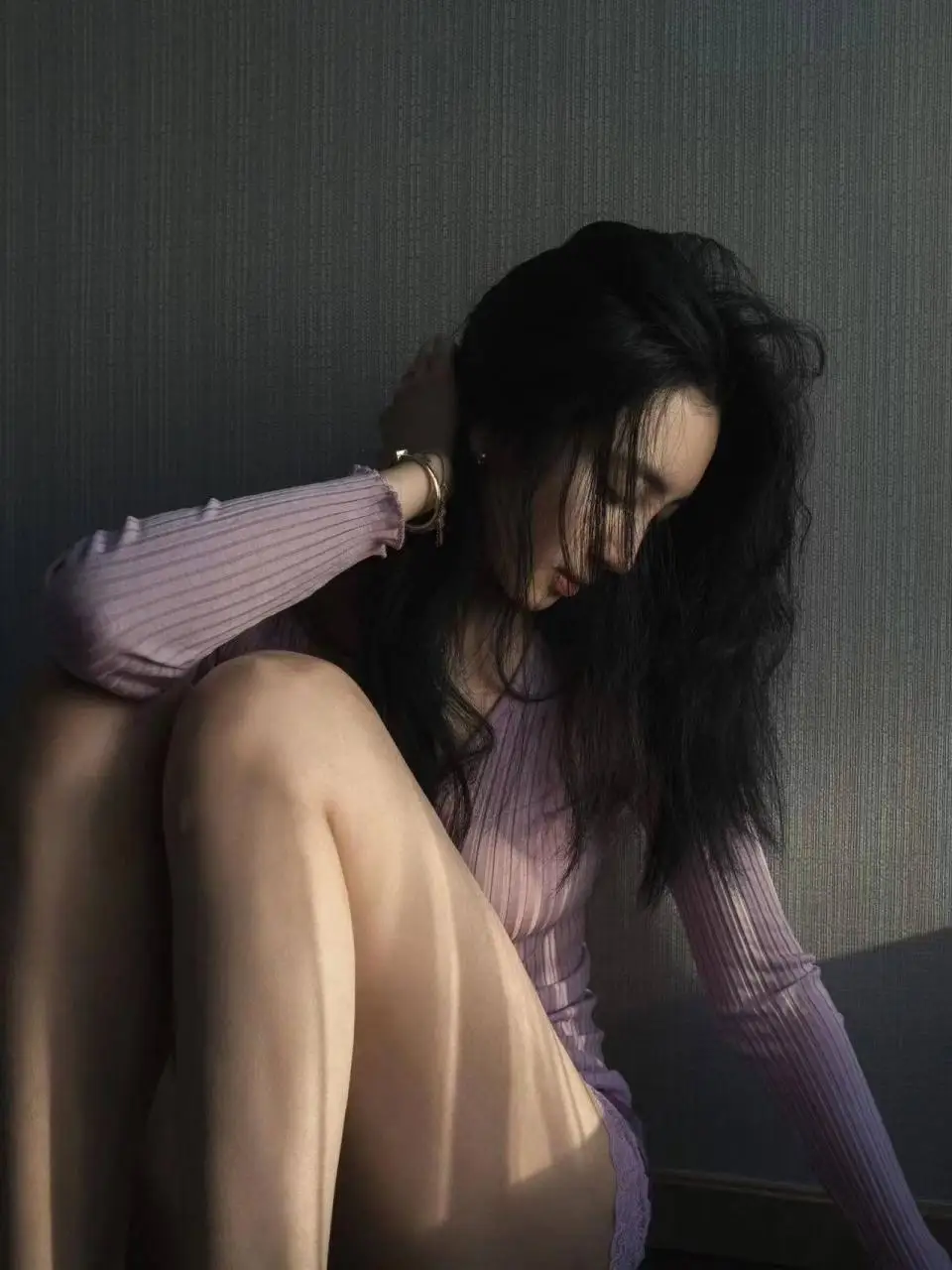 王紫璇早春大片高级感满满 慵懒羊毛卷温柔风在线 王紫璇早春大片高级感满满 慵懒羊毛卷温柔风在线