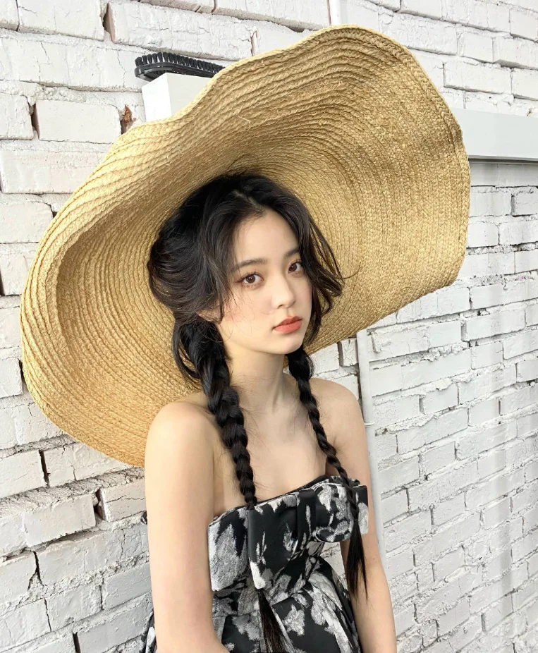 欧阳娜娜化身甜美系女孩,双马尾造型,太惹人爱了 欧阳娜娜化身甜美系女孩,双马尾造型,太惹人爱了