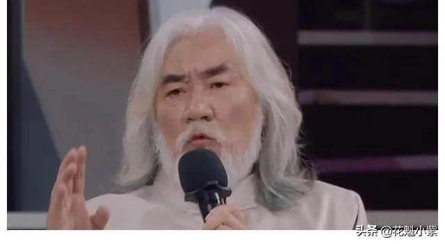 张纪中直播发脾气,表示妻子头发长见识短,网友一看就知道是套路 张纪中直播发脾气,表示妻子头发长见识短,网友一看就知道是套路