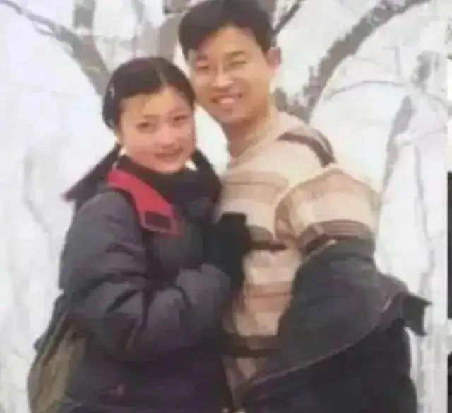 人前装得很像，人后换副模样，这些“老实”的明星，都翻车了