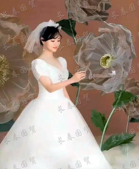 大衣哥儿媳陈萌正面照首曝光，五官精致气质好，拍婚纱照好事临近
