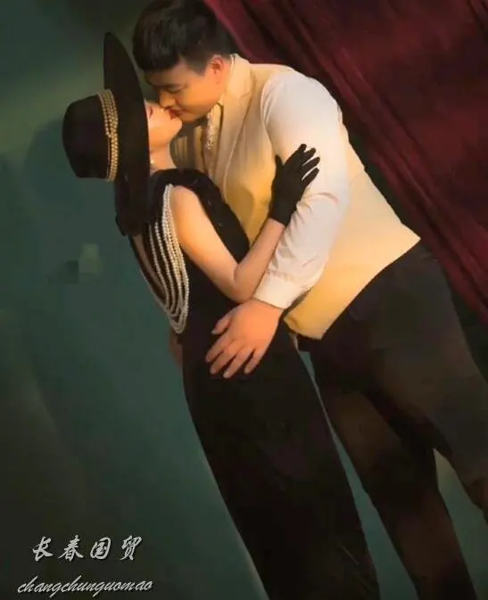 大衣哥儿媳陈萌正面照首曝光，五官精致气质好，拍婚纱照好事临近