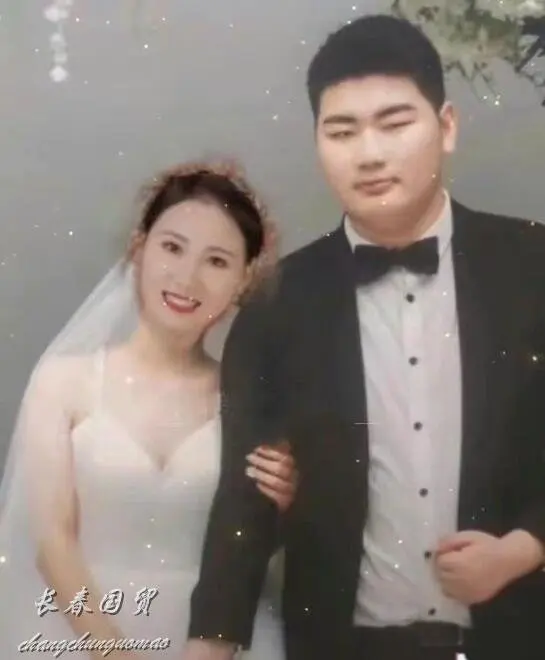 大衣哥儿媳陈萌正面照首曝光，五官精致气质好，拍婚纱照好事临近