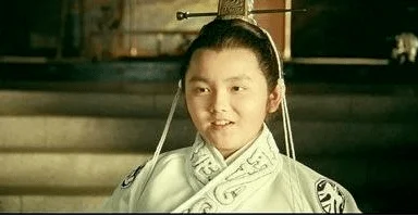 娱乐圈“胖子逆袭记”从王诗龄到陈凯歌儿子，瘦了像是“换个人”