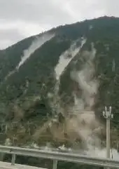 四川地震，是天灾，不是段子素材