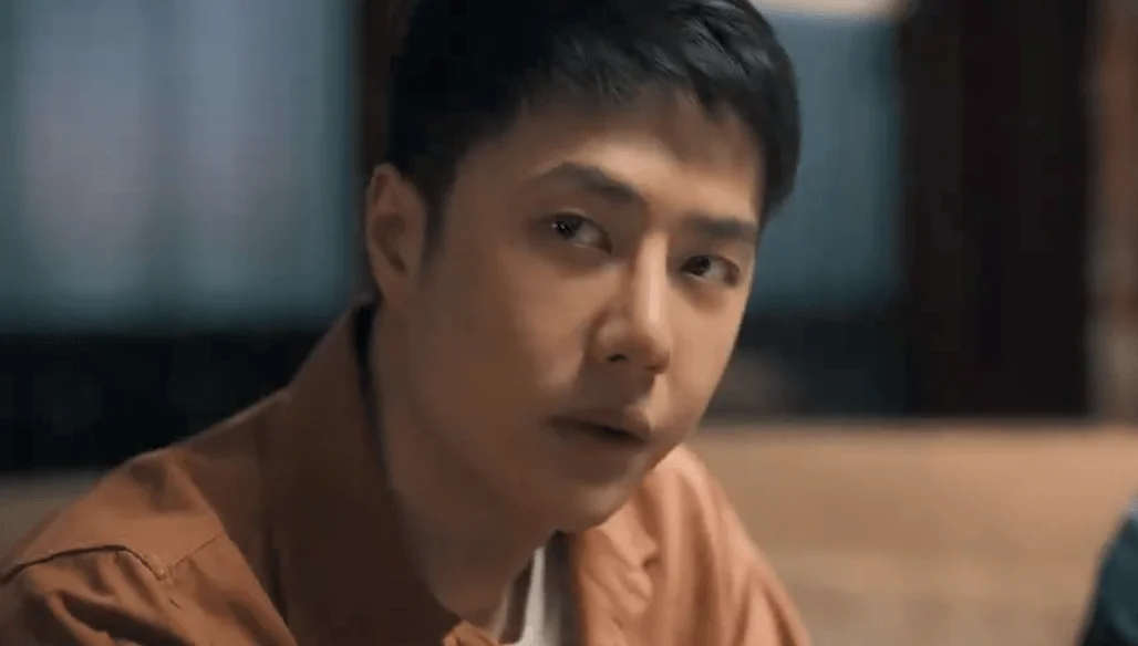 王一博，真的别演戏了！整容痕迹在镜头下暴露了无数次
