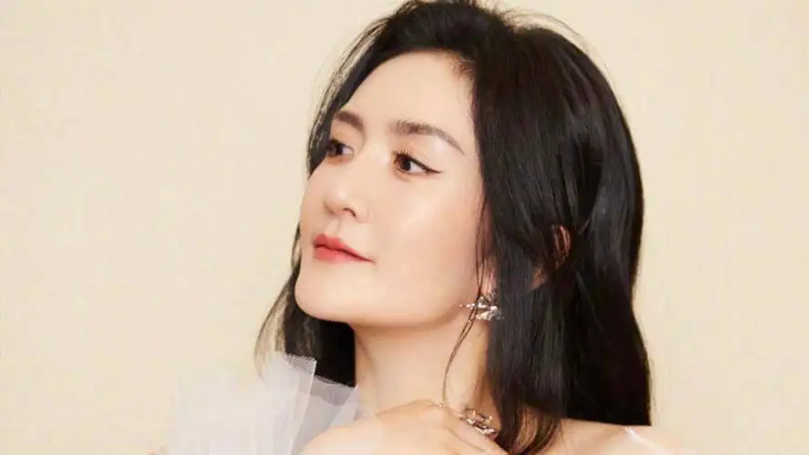 沈腾未成名找谢娜帮忙却被骂滚 被谢娜追债十几年