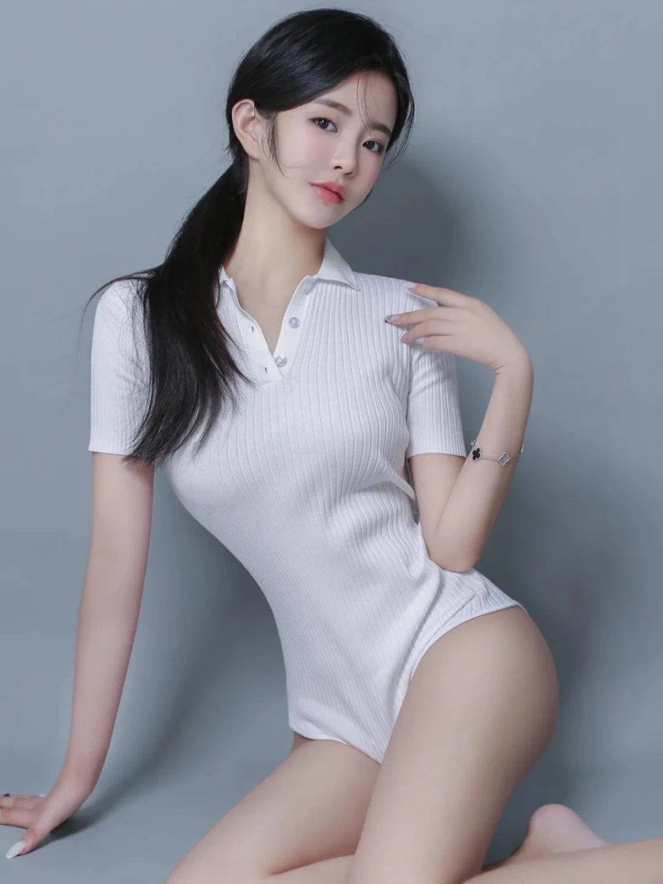 纯欲系美女性感撩人诱惑写真