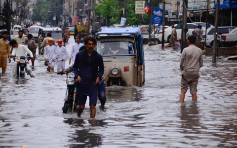 巴基斯坦洪灾已致超过1500人丧生