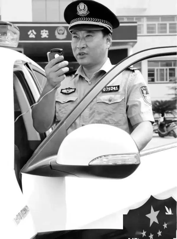痛心！派出所副所长遭嫌犯拒捕牺牲，危急关头推开战友