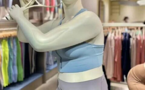 女装店用壮硕模特展示衣服引热议 不再贩卖身材焦虑