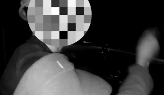 男子酒驾冲卡撞飞交警：大不了赔命！网友：嚣张！
