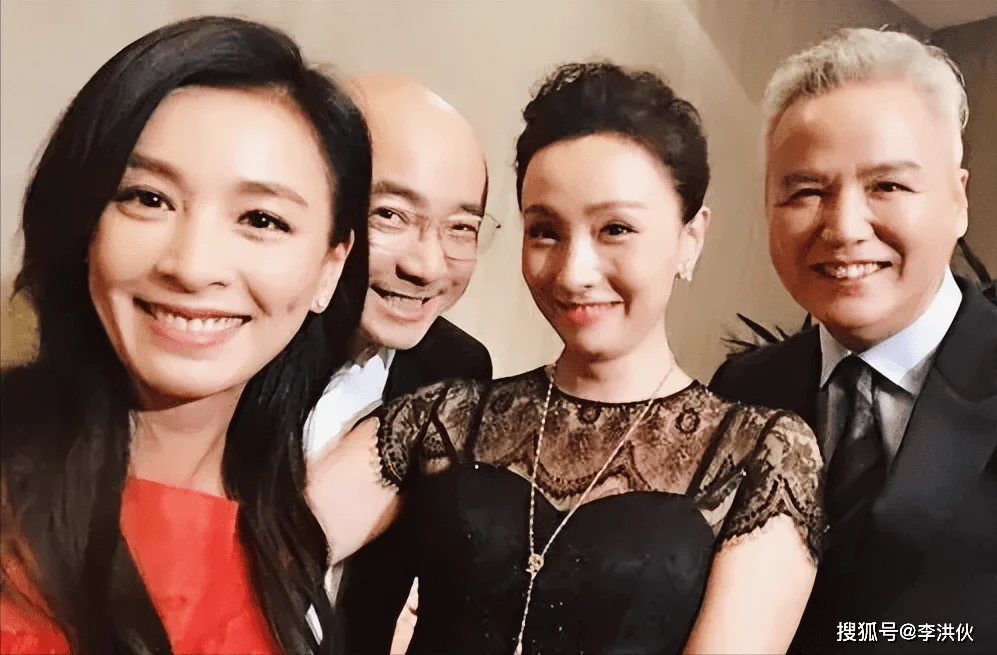安全着陆了？陶虹身陷张庭传销案后，徐峥首次露面参加国际喜剧节