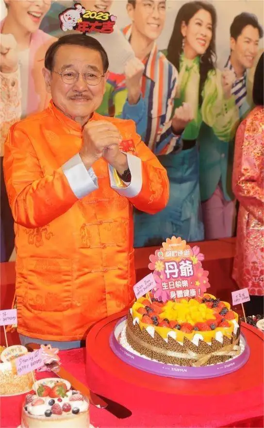 刘恺威被曝将再为人父 父亲刘丹辟谣称不是真的