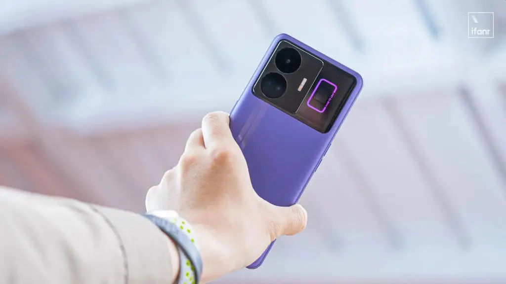 真我 GT Neo5 体验:3499 元,全球首发量产 240W 快充,还配 1TB 存储空间 真我 GT Neo5 体验:3499 元,全球首发量产 240W 快充,还配 1TB 存储空间