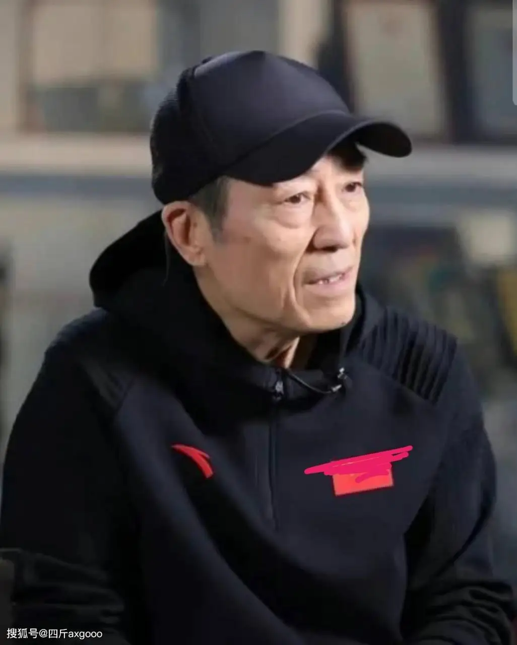 娱乐圈曝出丑闻，大师级导演晚节不保，色迷心窍找女演员当小情人