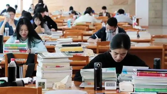 95后考研落榜结果父母双双上岸,网友:打工挣钱供父母上学 95后考研落榜结果父母双双上岸,网友:打工挣钱供父母上学