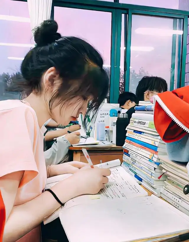 95后考研落榜结果父母双双上岸,网友:打工挣钱供父母上学 95后考研落榜结果父母双双上岸,网友:打工挣钱供父母上学