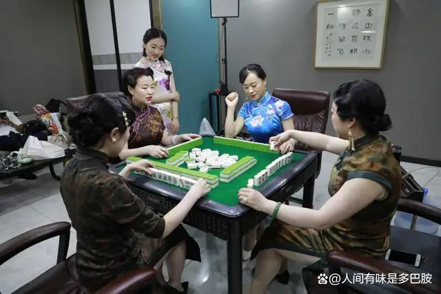 95后大厂女生裸辞开麻将馆当保洁:每日上班3小时月挣3万 95后大厂女生裸辞开麻将馆当保洁:每日上班3小时月挣3万