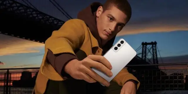 拍照打卡新姿势 三星 Galaxy S22 系列春游必备 拍照打卡新姿势 三星 Galaxy S22 系列春游必备