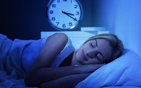经常不分场合秒睡可能是种病
