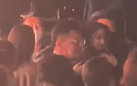 杨洋追求刘亦菲？孙怡求董子健复合？杨紫抢热巴座位？张颂文是gay？白鹿张凌赫公费恋爱？某女星彻底完了？