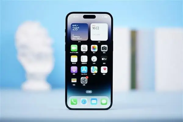 年轻人为什么不喜欢买 iPhone 了？