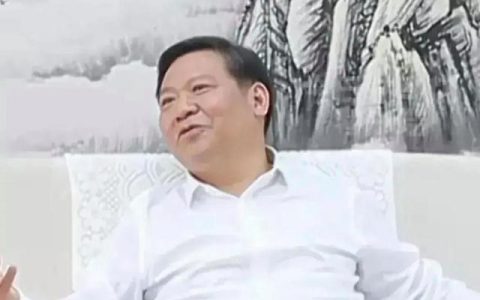 河南市委书记会见施一公的坐姿引争议，背后折射的是权力的怪象！