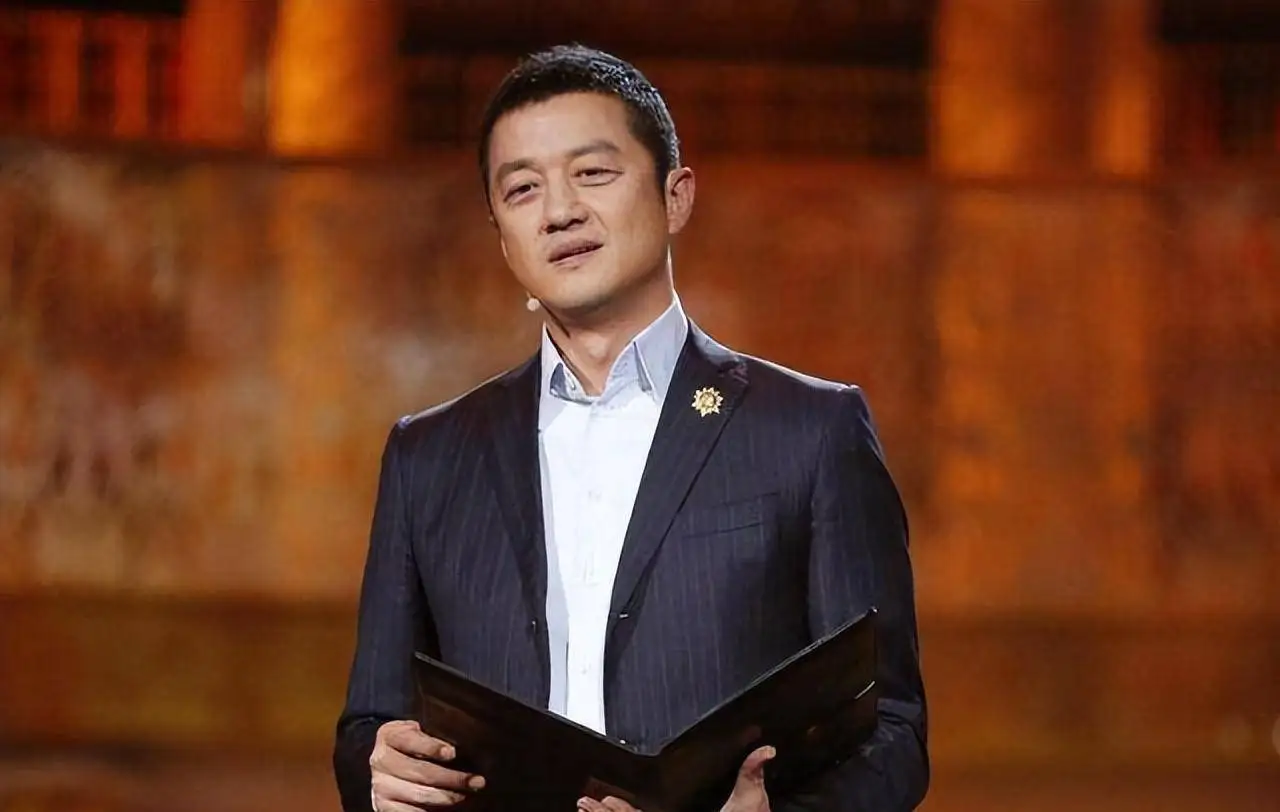 李亚鹏直播数次哽咽，终于承认自己走投无路，自称绝非卖惨