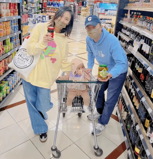 李亚鹏直播数次哽咽，终于承认自己走投无路，自称绝非卖惨