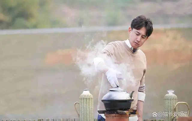 黄磊说自己录的综艺太多了:将告别《向往》,真正原因或许有三 黄磊说自己录的综艺太多了:将告别《向往》,真正原因或许有三