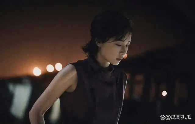 高叶戛纳遇尴尬,礼服竟然开线了,高情商回应:裁缝是自己! 高叶戛纳遇尴尬,礼服竟然开线了,高情商回应:裁缝是自己!