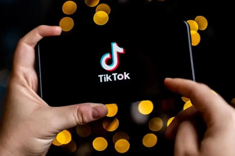 TikTok 正在部分地区测试 AI 聊天机器人