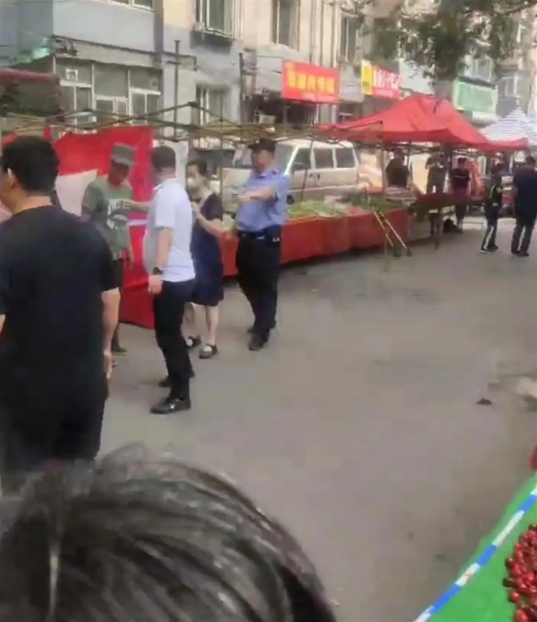 沈阳发生3死1伤重大刑案？知情人：菜场两商户积冤已久，男子拿旁边肉摊上的刀行凶，已被抓